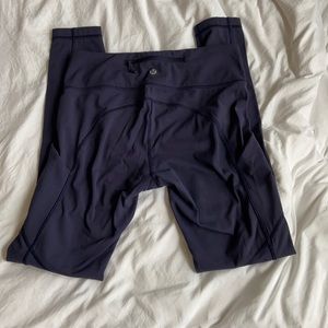LULULEMON size 4 Navy leggings